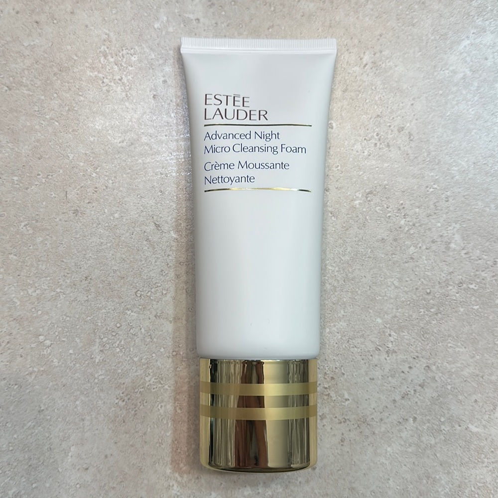 NWT - Estée Lauder micro cleansing foam